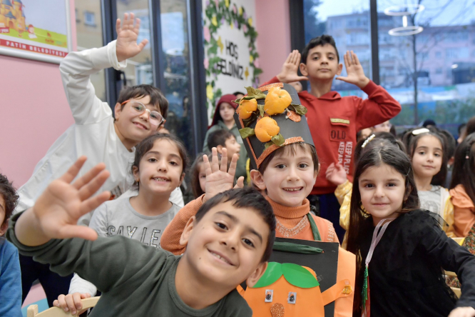 Başkan Turan'ın Katılımıyla Sümbülefendi Çocuk Kütüphanesi'nde Tutum, Yatırım ve Türk Malları Haftası Kutlandı