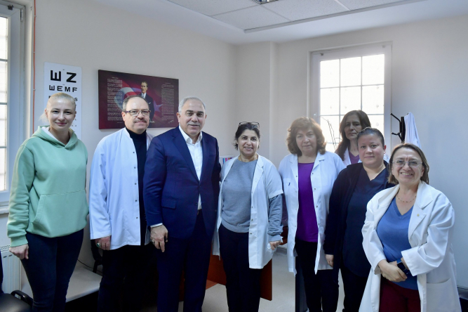 Başkan Turan Mevlanakapı Mahalle Muhtarı ile Melek Hatun Aile Sağlığı Merkezi'ni Ziyaret Etti