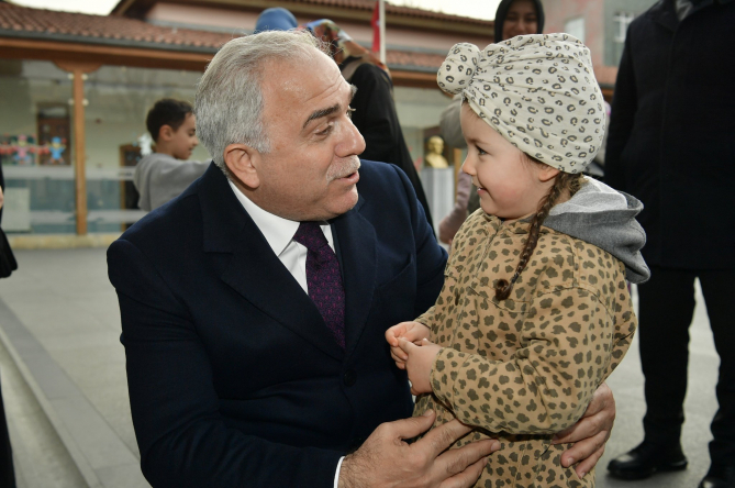 Başkan Turan, Muallim Yahya İlkokulu'nu Ziyaret Etti