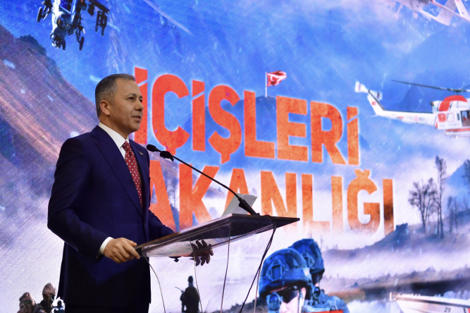 Başkan Turan ve İçişleri Bakanı Sn. Ali Yerlikaya'nın Katılımlarıyla “Tam Güvenli Fatih” Tanıtım Toplantısı Gerçekleştirildi