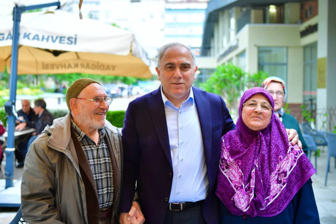 Başkan Turan, Fındıkzade Çukurbostan Yaşam Merkezi'nde Fatihli Vatandaşlarla Bir Araya Geldi