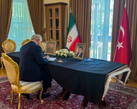 Başkan Turan, İran İslam Cumhuriyeti İstanbul Başkonsolosu Sn. Ahmed Muhammedi'ye Taziye Ziyaretinde Bulundu