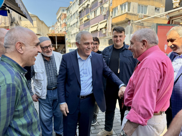 Başkan Turan, Ali Kuşçu Mahallesi'nde Hemşehrileriyle Buluştu
