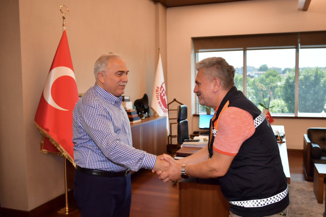 Başkan Turan, Çalışma Arkadaşlarıyla Bayramlaştı