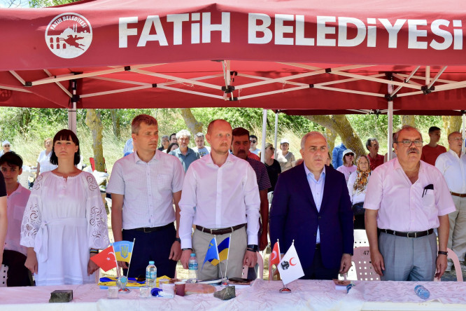 Kırım Türkleri Kültür ve Yardımlaşma Derneği'nin Geleneksel Bahar Şenliği, Başkan Turan'ın Katılımıyla Gerçekleştirildi