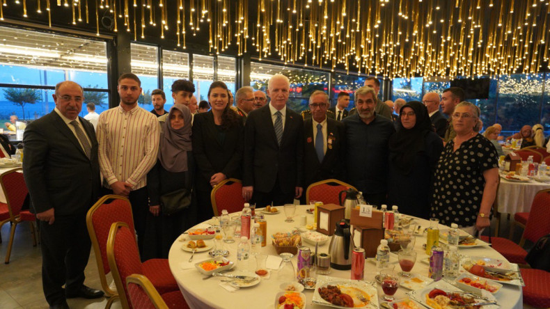 Gaziler Günü Programı Vali Gül'ün Teşrifiyle Çatladıkapı Sosyal Tesisleri'nde Gerçekleştirildi