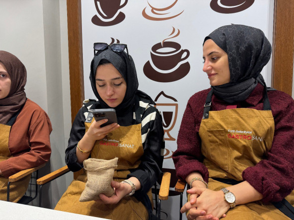 Dünya Kahve Günü'ne Özel KARINCA El Emeği Eğitim Birimi'nden GastroSanat'ta Kahve Sanatı Eğitimi