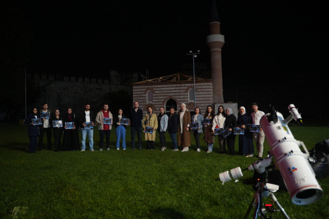 Yedikule Hisarı'nda Tarih ve Bilim Buluşması: Bilim Fatih'ten Ay Gözlemi Etkinliği