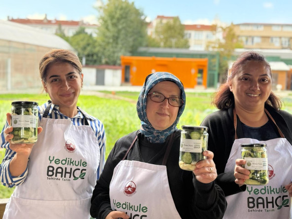 Vatandaşlarımız, Yedikule Bahçe'nin Turşu Atölyesi'nde Buluşuyor