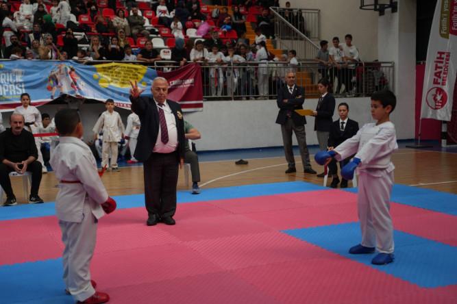 Suriçi Kupası 2024-2025 Başladı: Gençlerimiz Karate Müsabakalarıyla Heyecana Ortak Oldu