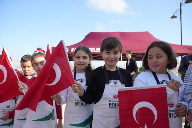 Ayvansaray Bahçe'de 29 Ekim Cumhuriyet Bayramı Çocuklara Özel Etkinliklerle Kutlandı