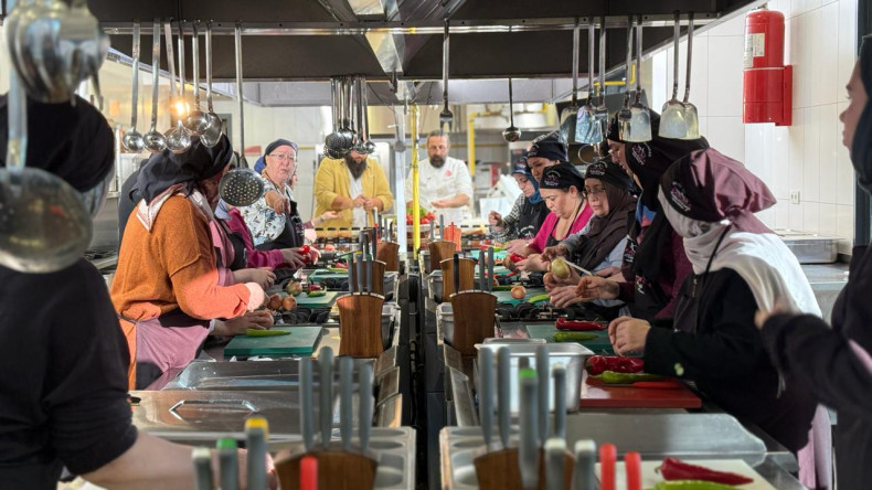 KARINCA El Emeği Eğitim Birimi'nden GastroSanat'ta Kayseri Yağlaması ile Lezzet Yolculuğu