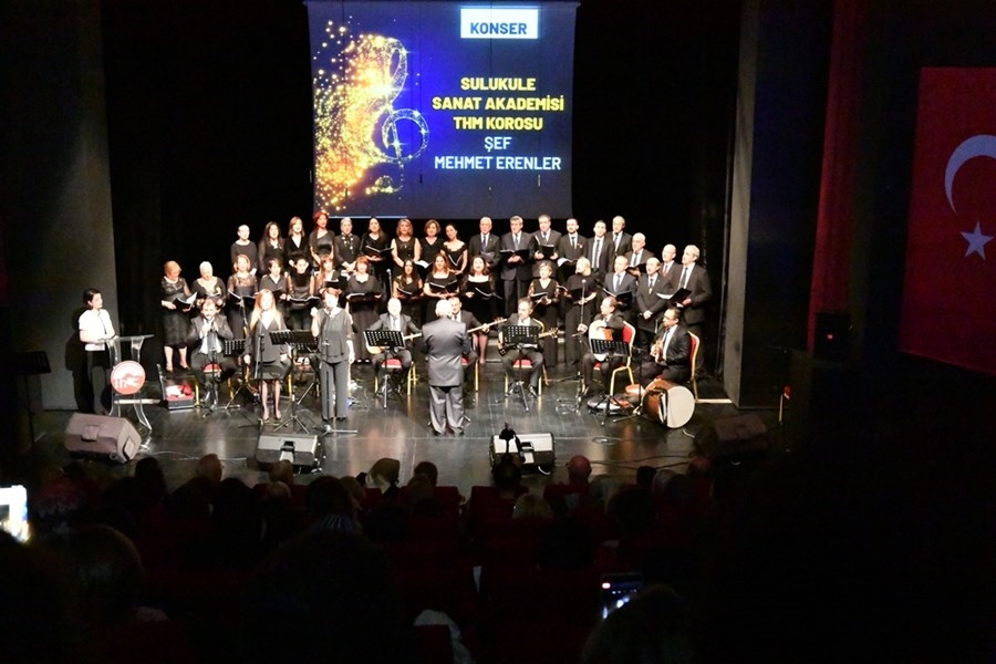 Fatihlilerden Türk Halk Müziği Konseri ne Yoğun İlgi