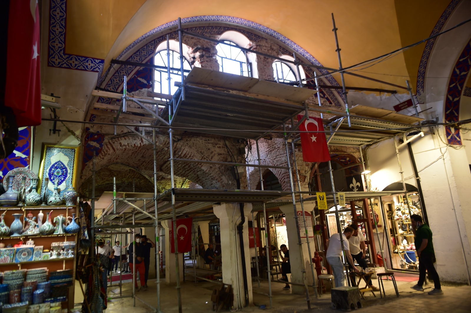 The dying art of bargaining in Istanbul's Grand Bazaar