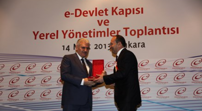 Fatih Municipality Received a Plaque from e-Government