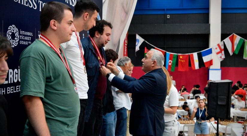 8. Uluslararası İstanbul Açık Satranç Turnuvası Büyük Bir Katılımla Sonuçlandı
