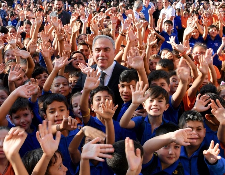 Başkan Turan, “Çocuklar Mutlu ise Geleceğimize Umutla Bakabiliriz.”