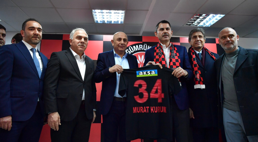 Başkan Turan, Cumhur İttifakı İBB Başkan Adayı Murat Kurum ile Karagümrük Spor Kulübü Yönetimini Ziyaret Etti