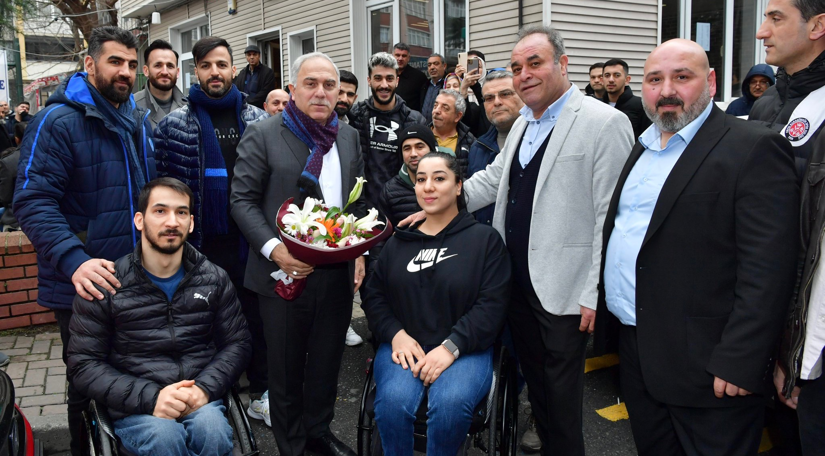 Başkan Turan Engelli Yıldızlar Spor Kulübü nü Ziyaret Etti