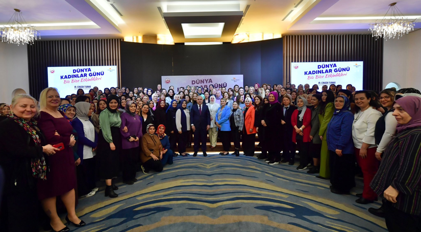 Başkan Turan, Fatih İçin Özveriyle Çalışan Kadın Personellerle Kahvaltı Programında Bir Araya Geldi