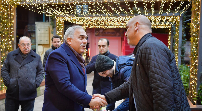 Başkan Turan, Karagümrük Meydanı nda Hemşehrileriyle Buluştu