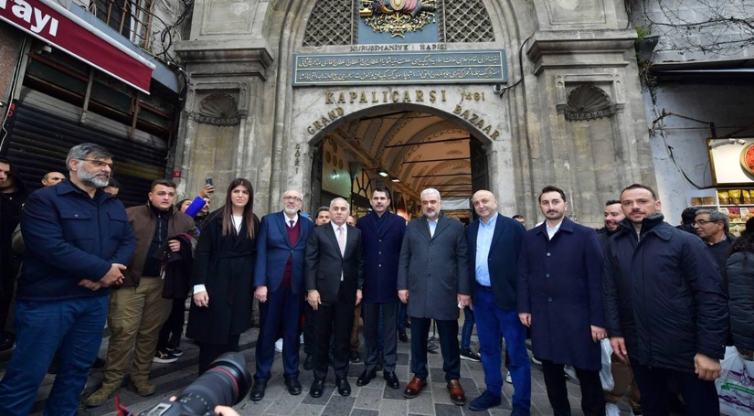 Cumhur İttifakı İBB Başkan Adayı Sn. Murat Kurum ile Başkan Turan Sahaflar Çarşısı ve Kapalıçarşı daki Vatandaşları Ziyaret Etti