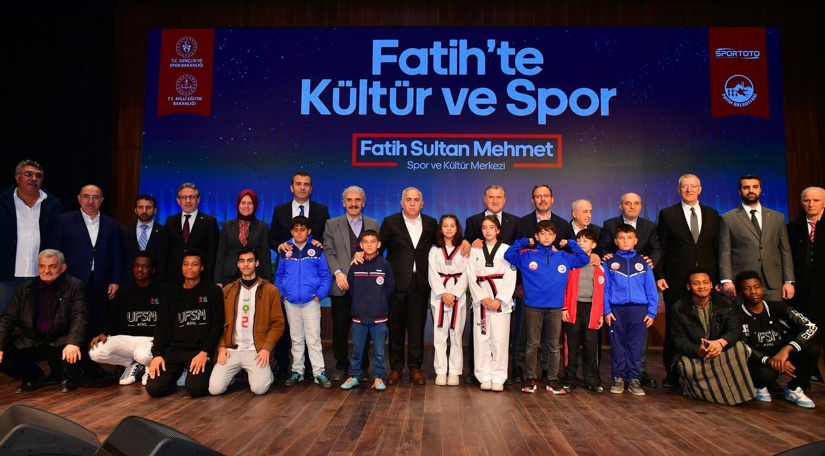 Bakan Bak ve Başkan Turan ın Teşrifleriyle Fatih Sultan Mehmet Kültür ve Spor Merkezi Açıldı