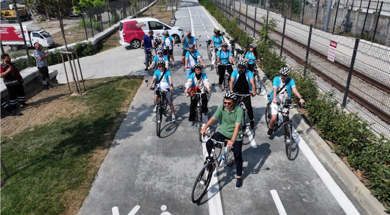 Fatih Belediyesi nin Kocamustafapaşa dan Sarayburnu na Düzenlediği Keyif Dolu Bisiklet Turu
