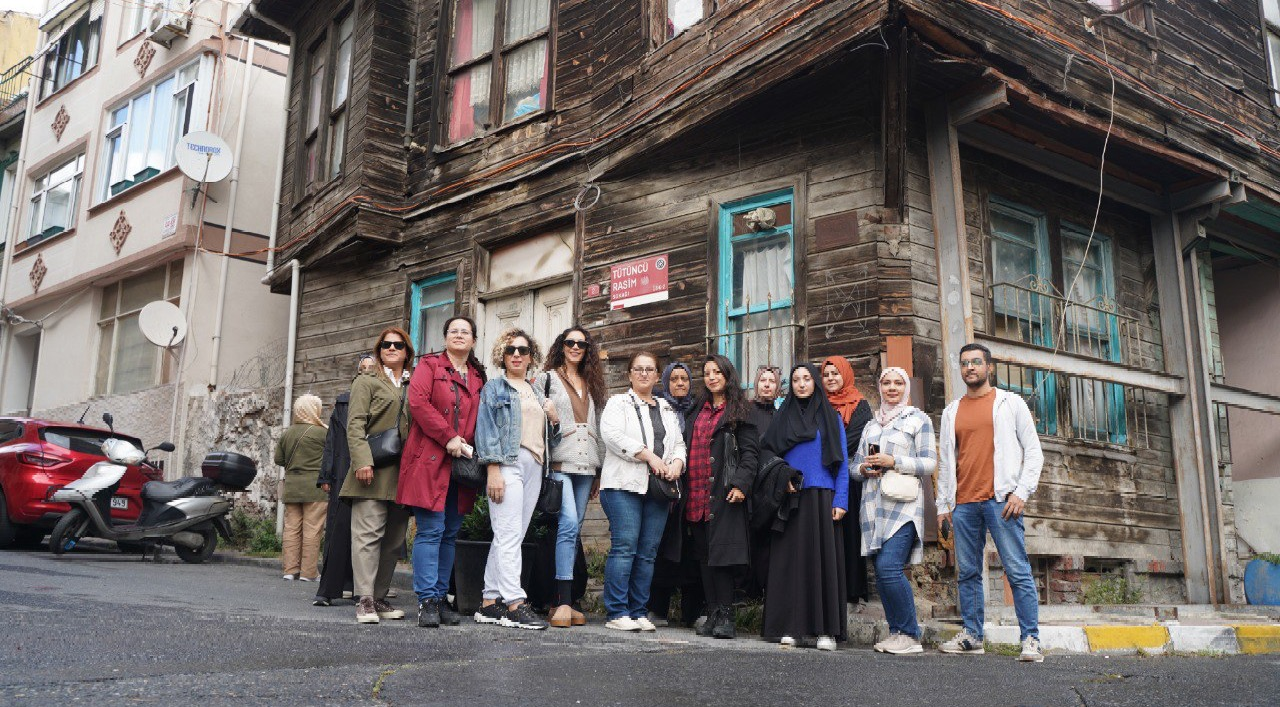 FitFatih ten Gizli Rota: Yedikule ile Samatya Sokaklarında Fotoğraf ve Kültürel Keşif