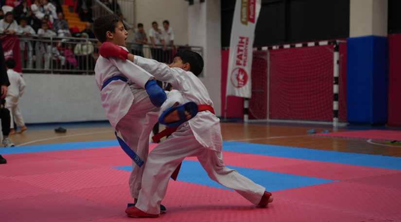 Suriçi Kupası 2024-2025 Başladı: Gençlerimiz Karate Müsabakalarıyla Heyecana Ortak Oldu