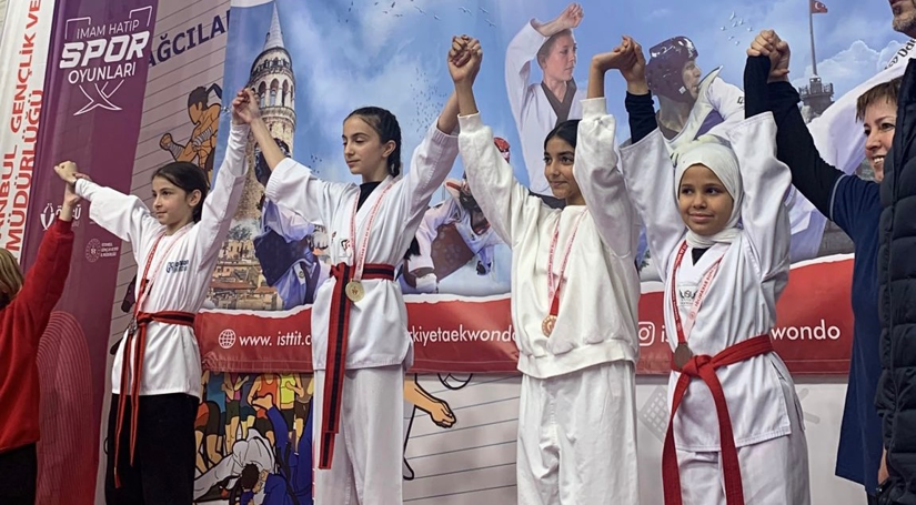 imam-hatipliler-taekwondo-sampiyonasinda-fati