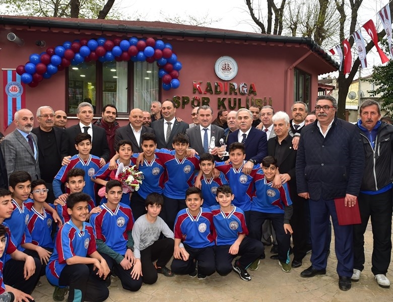 Kadırga Spor Kulübü nün Yenilenen Lokal Binası Törenle Açıldı